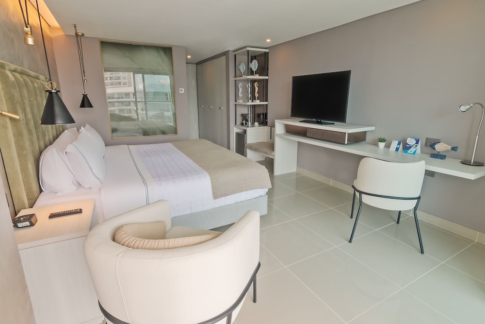 Habitación doble superior, 1 cama de matrimonio grande del hotel Sonesta Cartagena. Foto 2