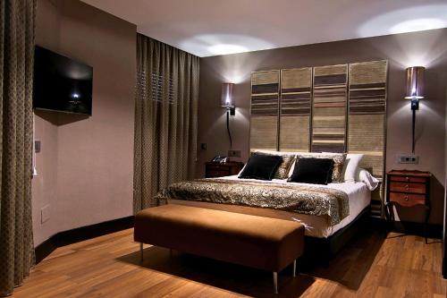 Suite del hotel Condestable Iranzo. Foto 4