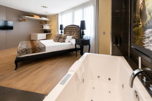 Suite Junior del hotel Condestable Iranzo. Foto 7