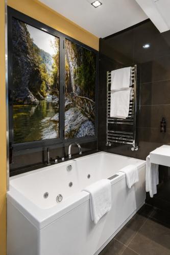 Suite Junior del hotel Condestable Iranzo. Foto 9