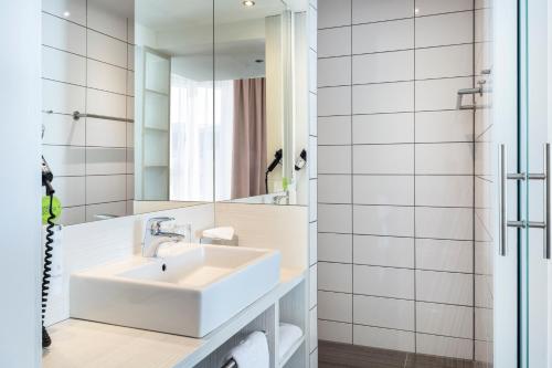 Habitación Doble Estándar del hotel Zeitgeist Vienna Hauptbahnhof. Foto 9