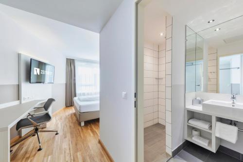 Habitación Doble Clásica del hotel Zeitgeist Vienna Hauptbahnhof. Foto 2