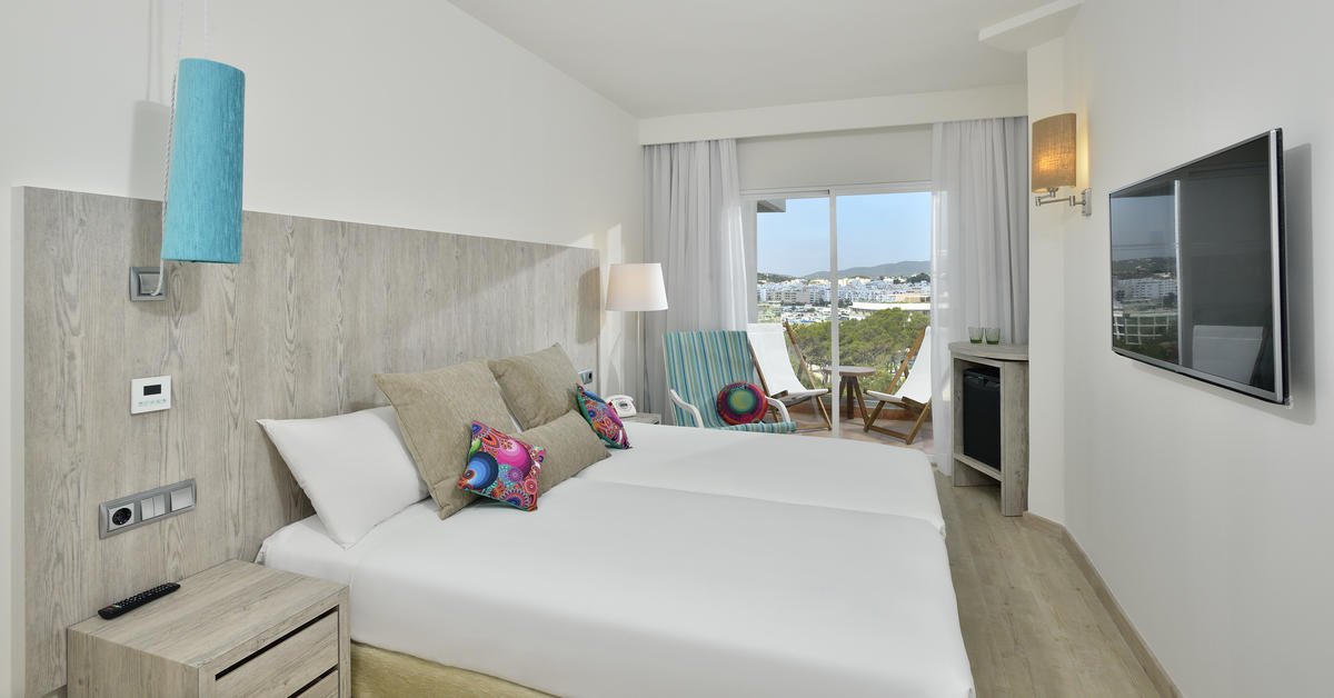 Habitación Beach House del hotel Meliá Ibiza