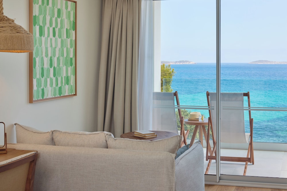 Beyond ME+ Suite con Vistas al Mar del hotel Meliá Ibiza. Foto 5