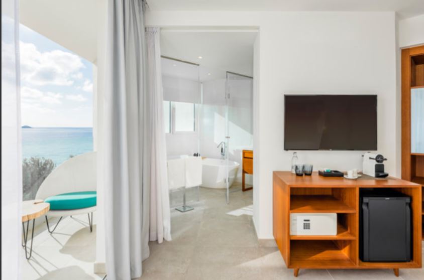 Xtra Relax Beach House Room del hotel Meliá Ibiza. Foto 3