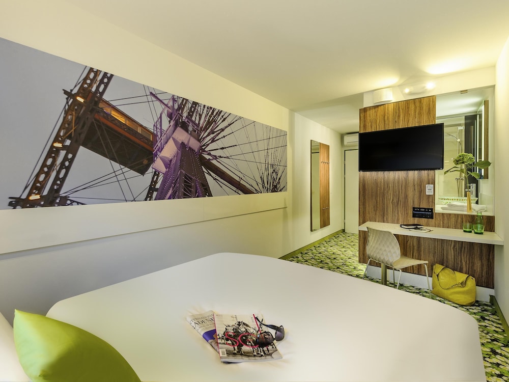 Habitación Estándar con cama doble del hotel Ibis Styles Wien City. Foto 1