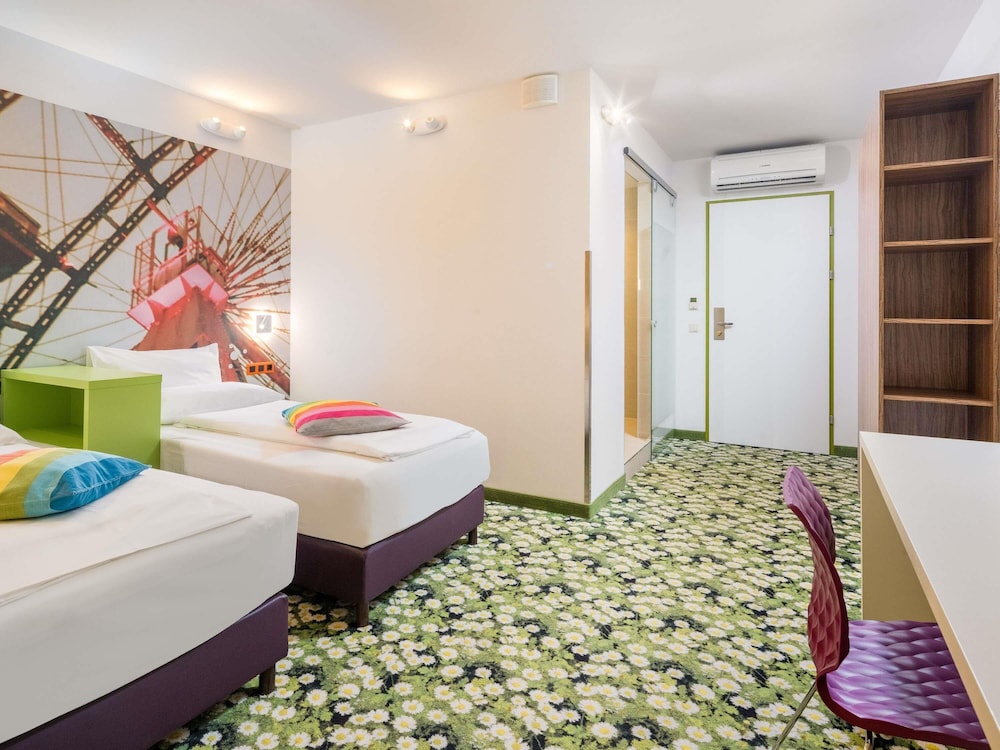 Habitación estándar con dos camas individuales del hotel Ibis Styles Wien City. Foto 3