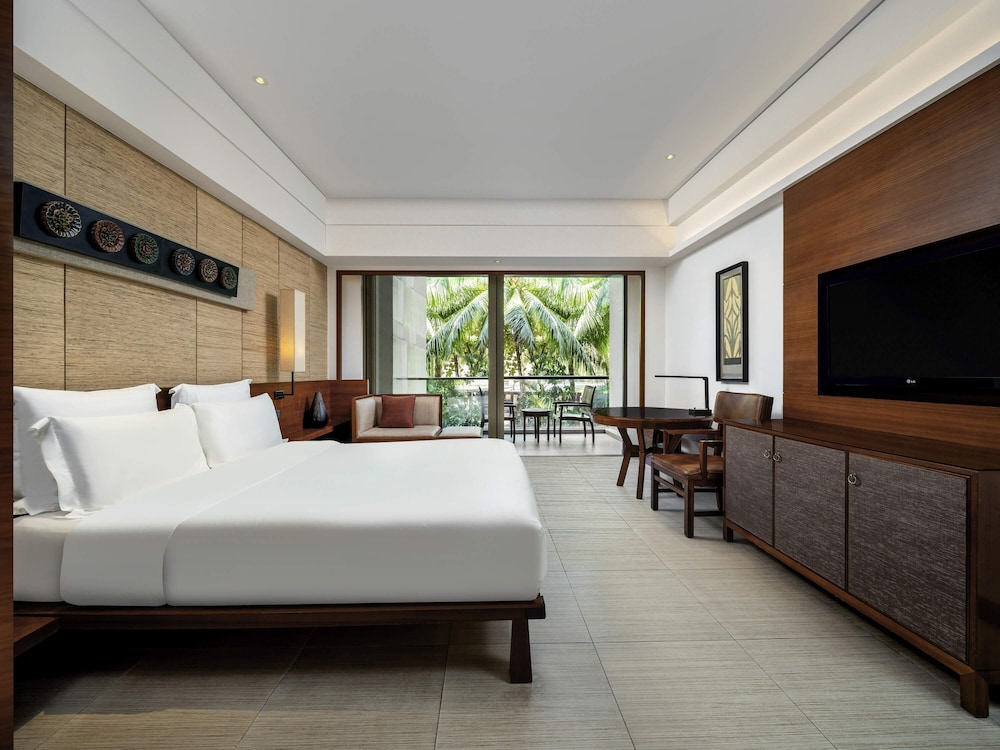 Habitación doble Vista Jardín Balcón o Terraza Superior 1 Cama king Con Vistas del hotel Pullman Oceanview Sanya Bay Resort and Spa. Foto 1