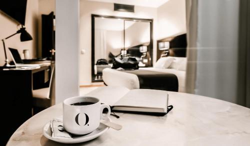 Habitación Superior con cama extragrande del hotel HO Ciudad de Jaén. Foto 3