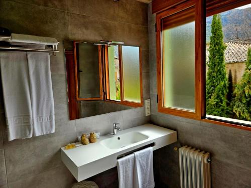 Habitación Doble del hotel Montaña De Cazorla. Foto 1