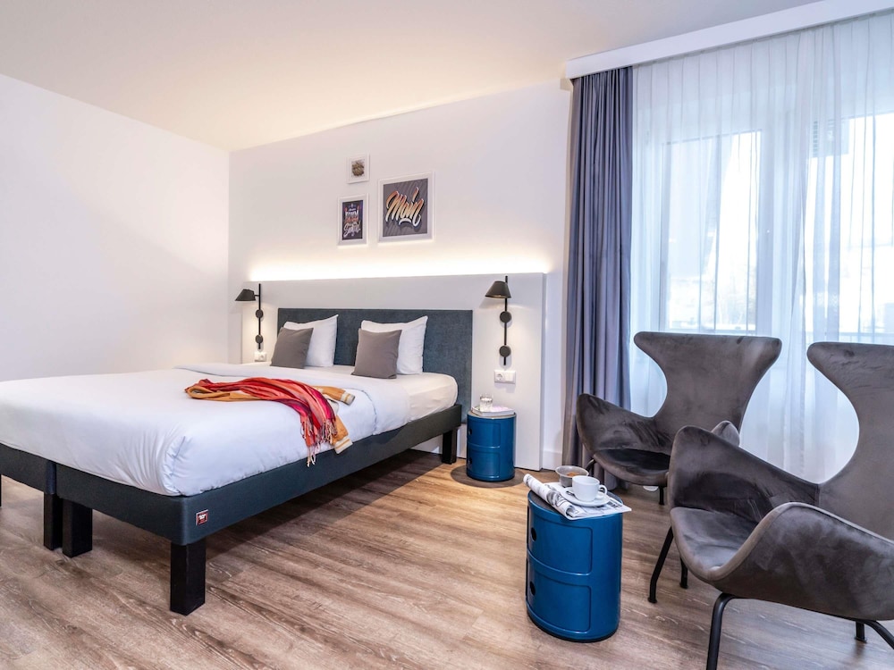Suite Familiar Estándar con 2 habitaciones comunicadas del hotel Ibis Styles Hamburg Alster City. Foto 3