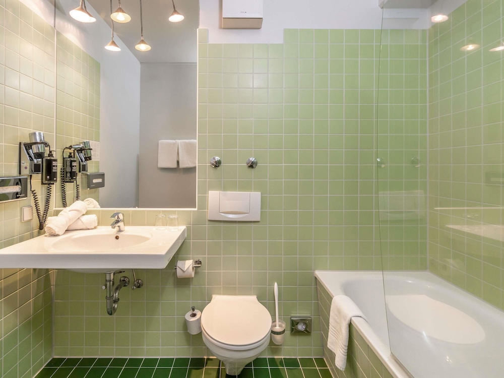 Suite Familiar Estándar con 2 habitaciones comunicadas del hotel Ibis Styles Hamburg Alster City. Foto 7