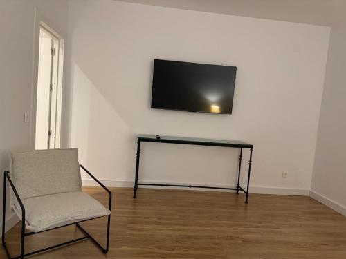 Suite con cama grande del hotel Rl Anibal. Foto 5