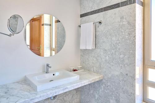 Superior Twin room del hotel Torre Del Conde. Foto 3