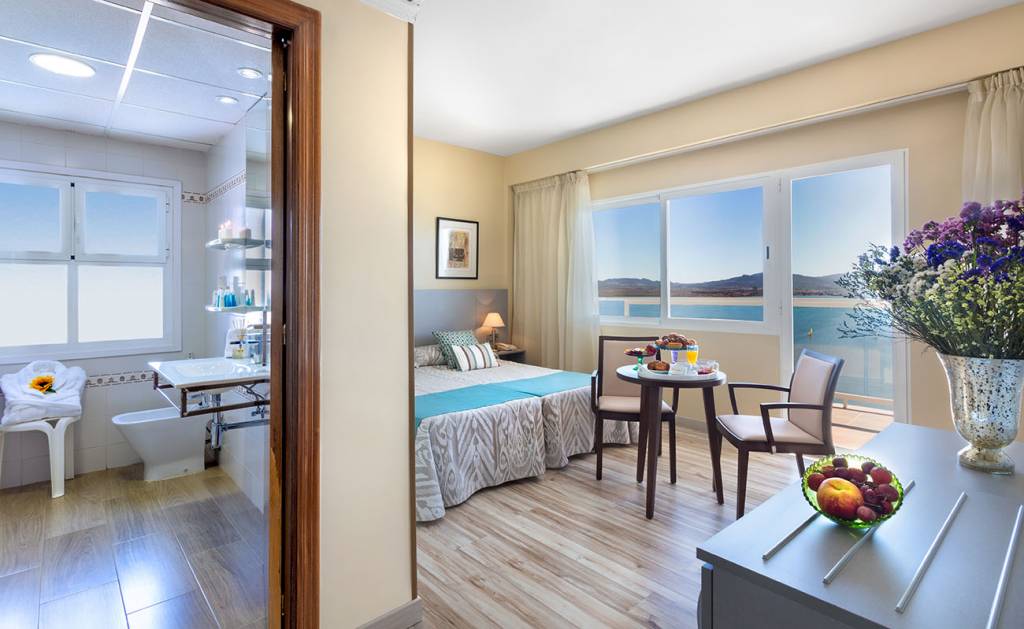 Habitación doble Superior del hotel Izán Cavanna. Foto 1