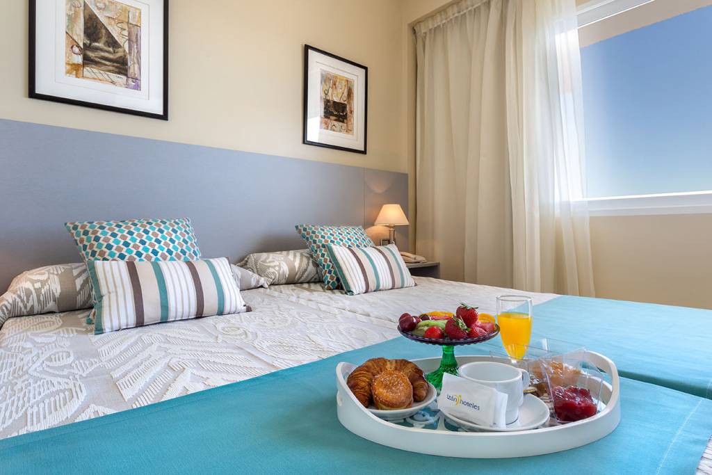 Habitación doble Superior del hotel Izán Cavanna. Foto 2