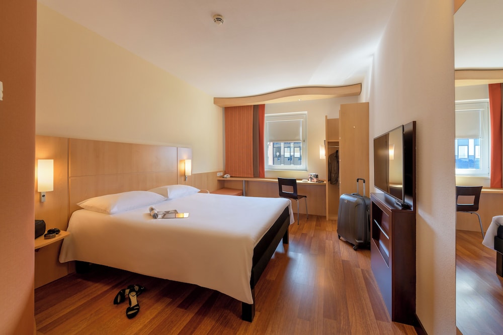 Habitación estándar, 1 cama doble del hotel Ibis Stuttgart Airport Messe. Foto 6