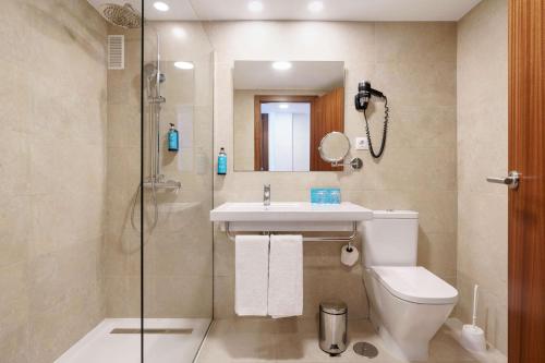 Habitación Doble con vistas al mar Menor del hotel Aluasun Doblemar. Foto 1