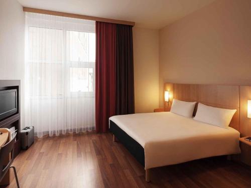 Habitación Doble Estándar del hotel Ibis Nuernberg Altstadt. Foto 1