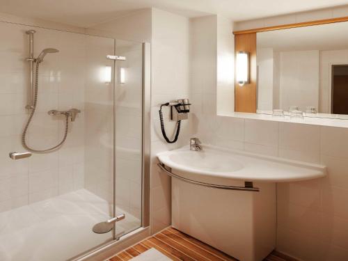 Habitación Doble Estándar del hotel Ibis Nuernberg Altstadt. Foto 3