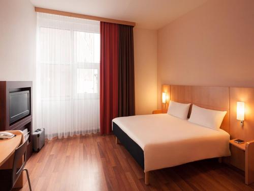 Habitación Doble Estándar del hotel Ibis Nuernberg Altstadt. Foto 8
