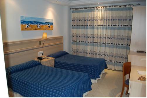 Habitación doble 2 camas del hotel Las Gaviotas