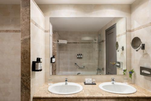 Habitación Doble Superior con vistas al mar del hotel Parador De La Palma. Foto 3