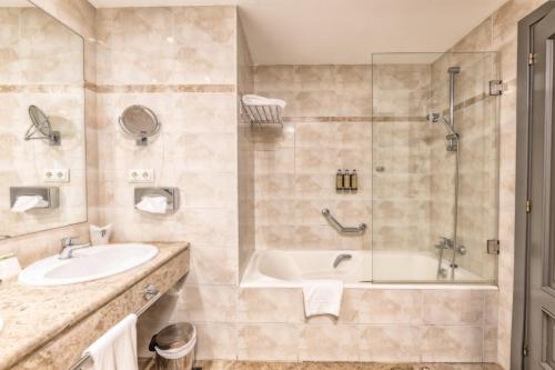 Habitación Doble Estándar del hotel Parador De La Palma. Foto 4