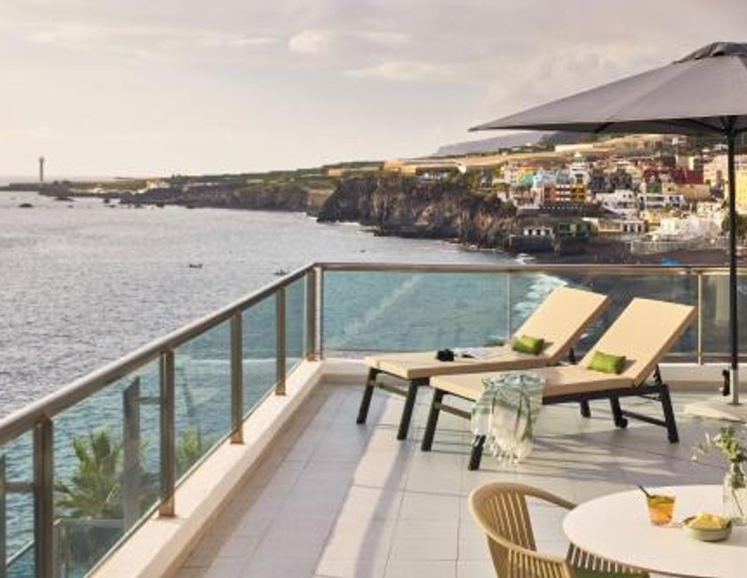 Suite Junior The Level con vistas frontales al mar y terraza acristalada del hotel Meliá La Palma. Foto 6