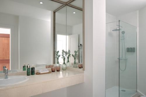 Habitación The Level con vistas frontales al mar del hotel Meliá La Palma. Foto 4