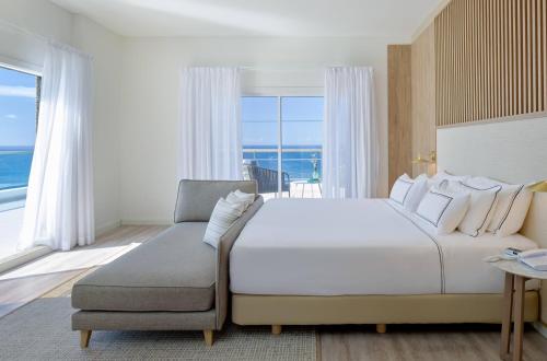 Suite Presidencial con vistas frontales al mar del hotel Meliá La Palma. Foto 2