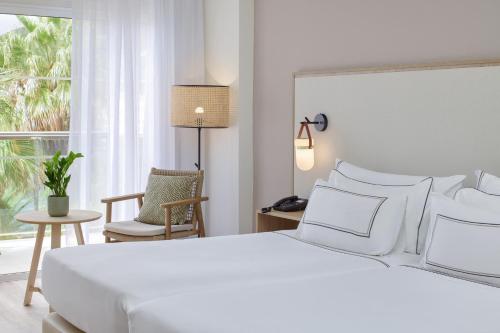 Habitación Melia con vistas frontales al mar del hotel Meliá La Palma. Foto 12