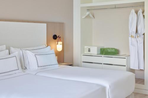 Habitación The Level con vistas frontales al mar del hotel Meliá La Palma. Foto 11