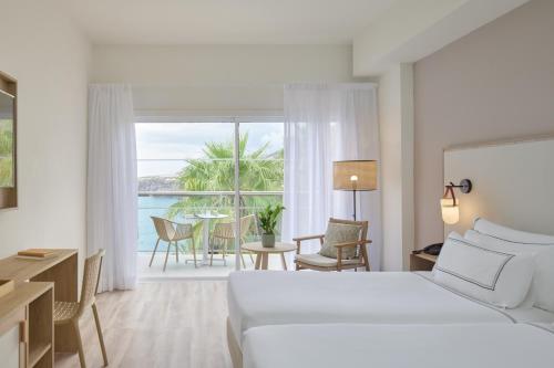 Habitación Melia con vistas frontales al mar del hotel Meliá La Palma. Foto 1