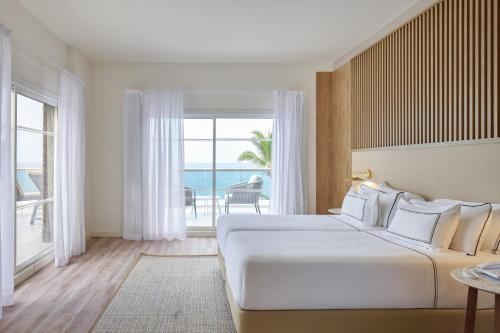 Suite The Level con vistas frontales al mar del hotel Meliá La Palma. Foto 4
