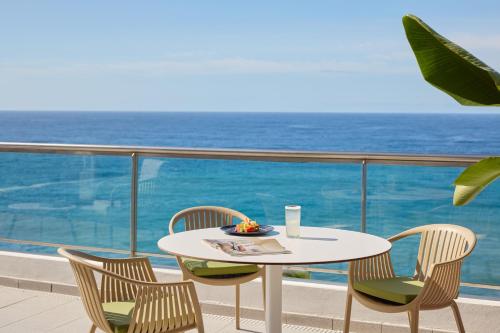 Suite Presidencial con vistas frontales al mar del hotel Meliá La Palma
