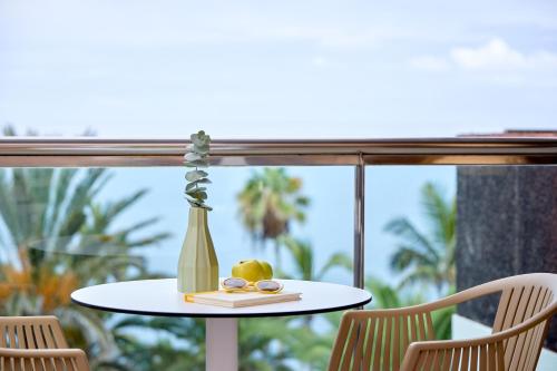 Habitación The Level con vistas frontales al mar del hotel Meliá La Palma
