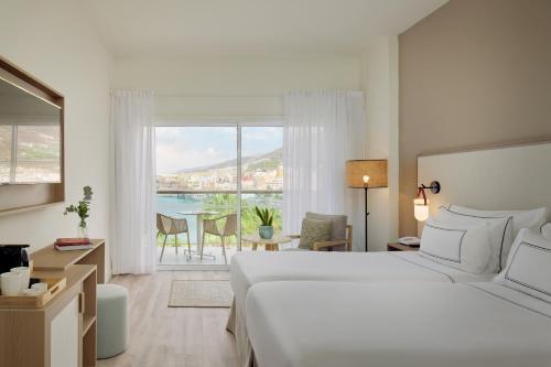 Habitación The Level con vistas frontales al mar del hotel Meliá La Palma. Foto 2