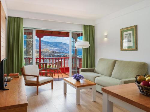 Apartamento Superior con vistas laterales al mar del hotel Hacienda San Jorge