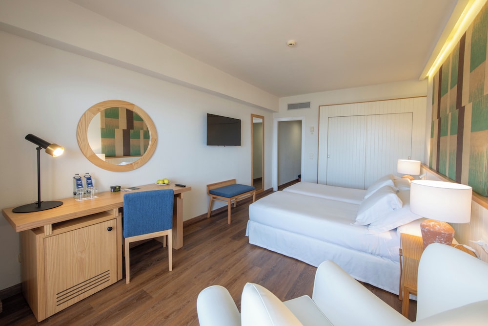 Habitación Superior del hotel H10 Taburiente Playa. Foto 4