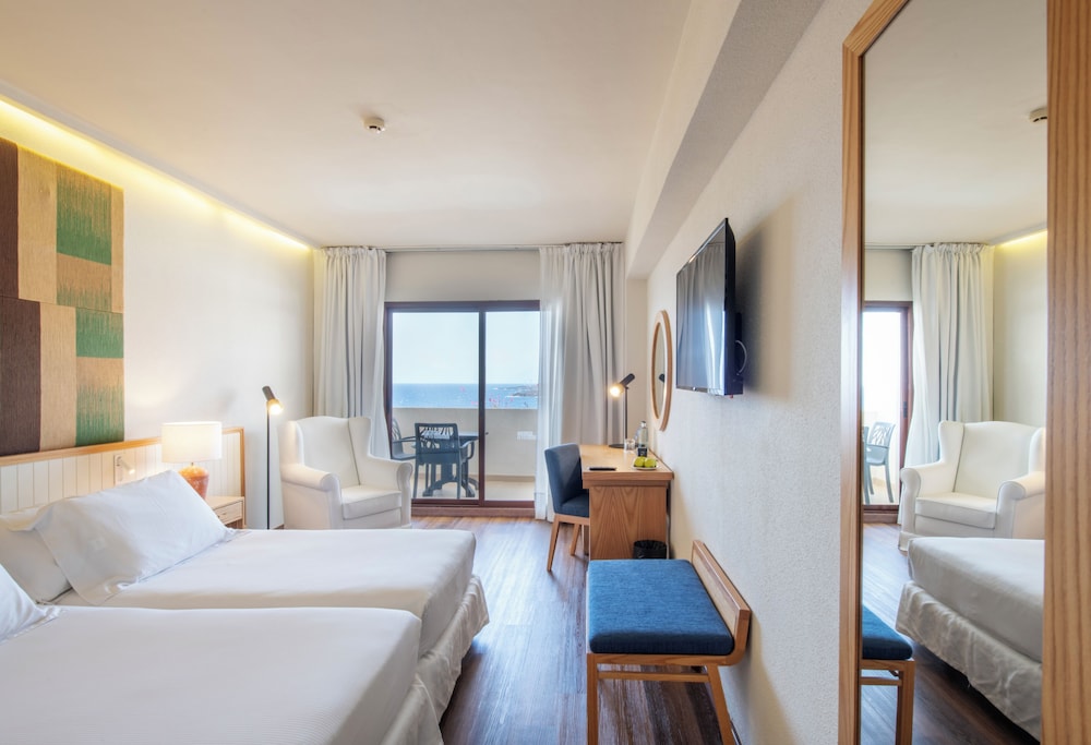 Habitación Superior del hotel H10 Taburiente Playa. Foto 7