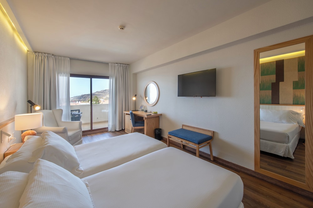 Habitación Superior del hotel H10 Taburiente Playa. Foto 9