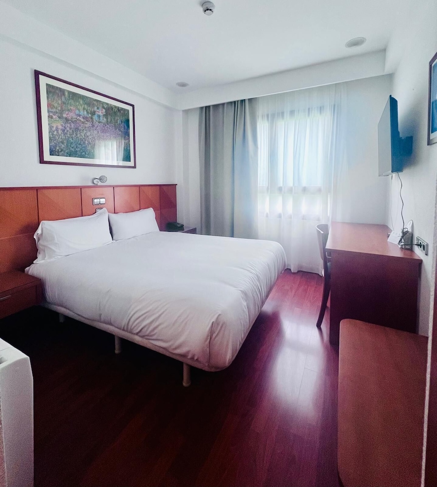Habitación individual del hotel Ciudad de haro. Foto 1