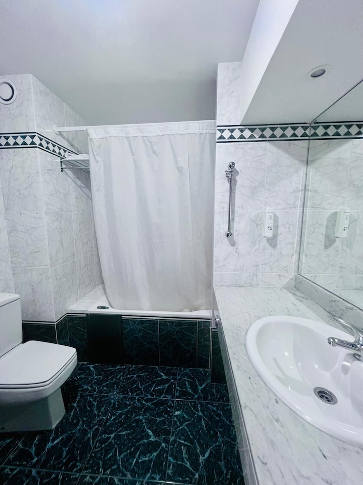 Suite junior del hotel Ciudad de haro. Foto 4