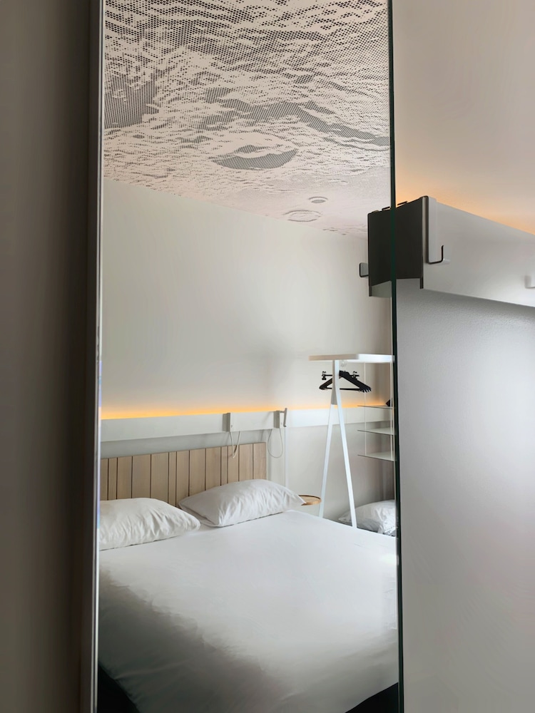 Habitación Estándar con 1 cama doble del hotel Ibis Lyon Centre Perrache. Foto 1