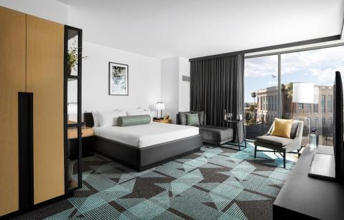 Estudio Gallery Tower con cama extragrande del hotel Downtown Grand Las Vegas