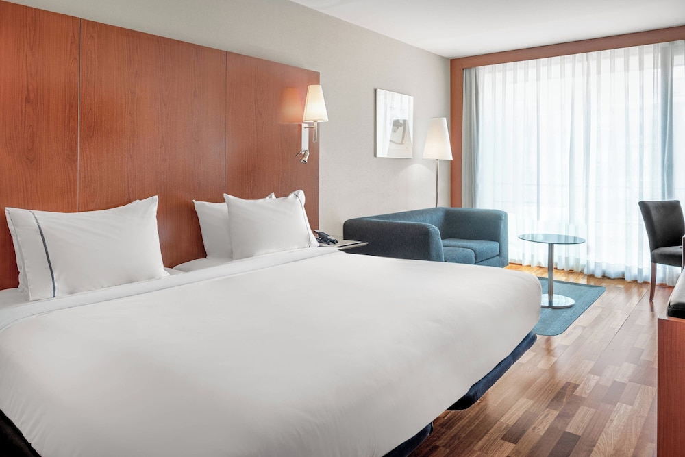 Habitación superior, 1 cama de matrimonio grande del hotel Ac La Rioja By Marriott