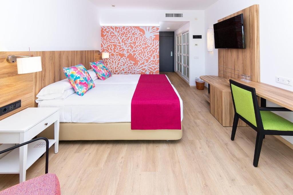 Suite 2 habitaciones del hotel Costa Calero Thalasso and Spa