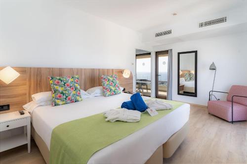 Suite Superior del hotel Costa Calero Thalasso and Spa. Foto 6