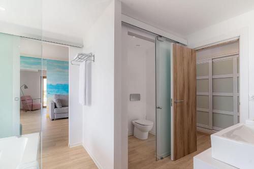 Suite Superior del hotel Costa Calero Thalasso and Spa. Foto 10